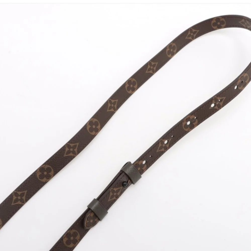 Authentic Louis Vuitton Monogram Taiga Soft Trunk Wallet - Picture 8 of 11